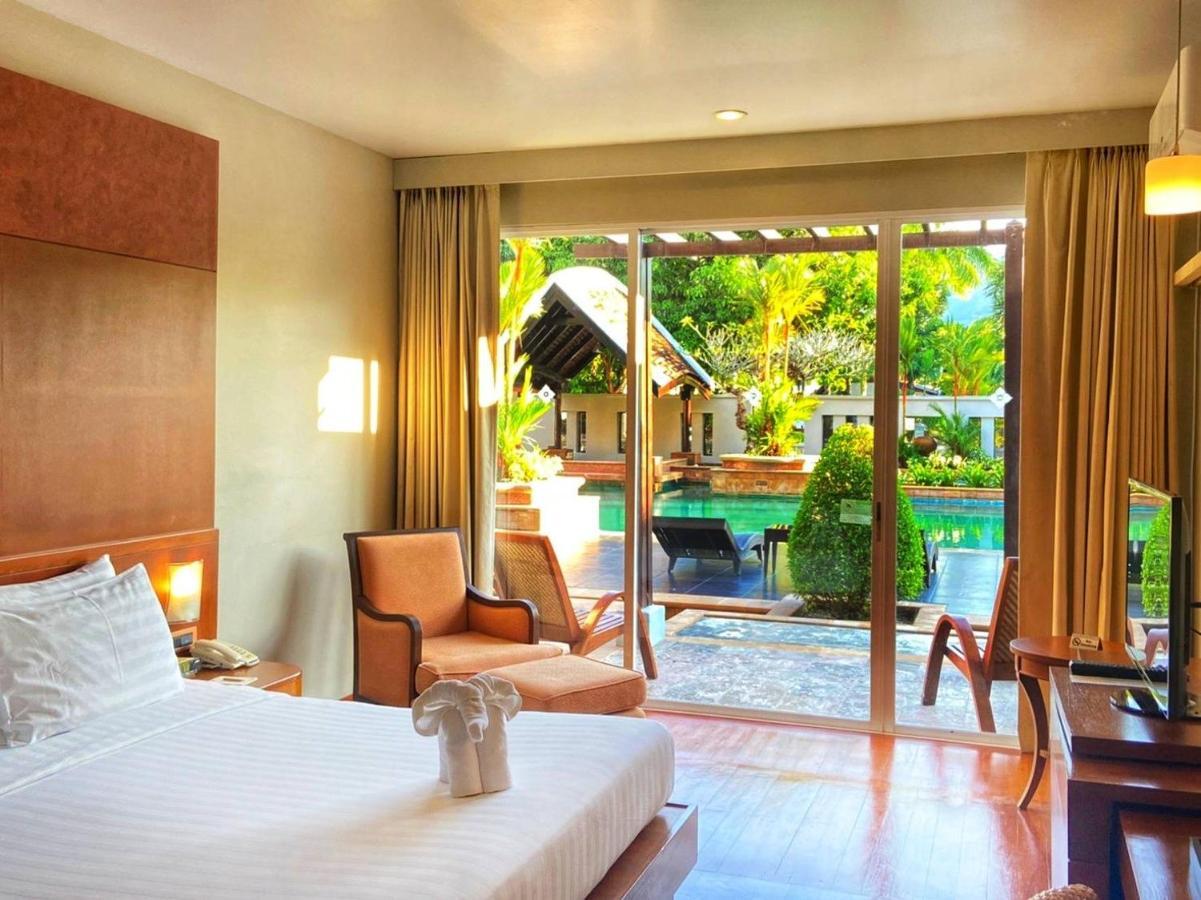 Mission Hills Phuket Golf Resort-Sha Extra Plus Por Bay Exterior photo