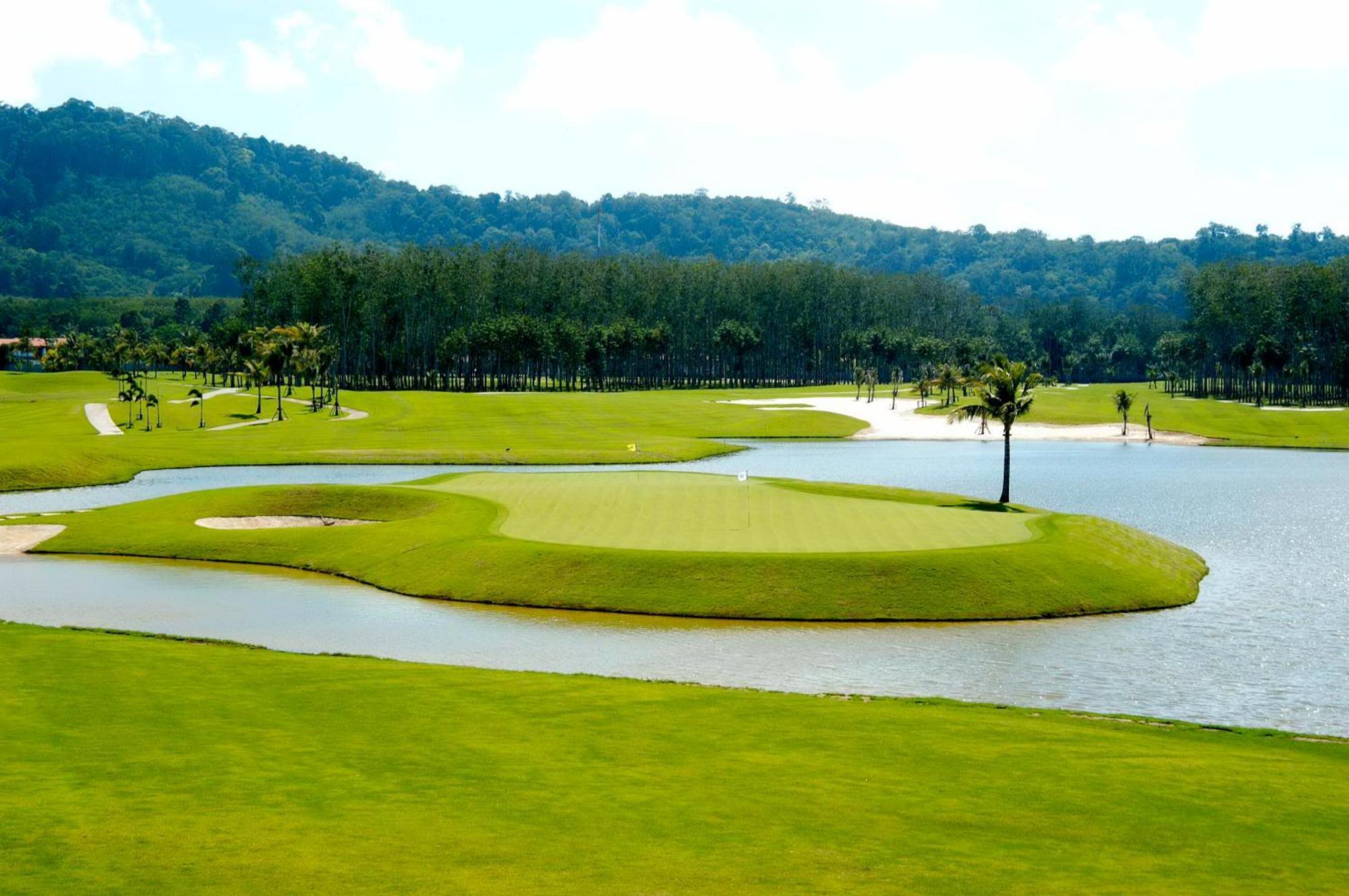 Mission Hills Phuket Golf Resort-Sha Extra Plus Por Bay Exterior photo
