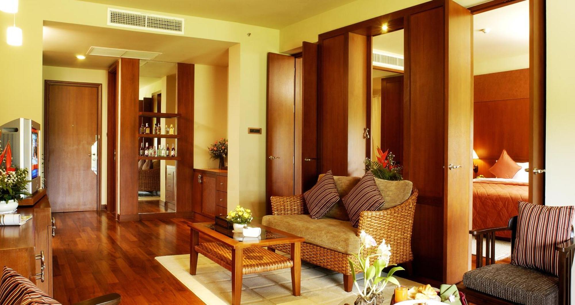 Mission Hills Phuket Golf Resort-Sha Extra Plus Por Bay Exterior photo