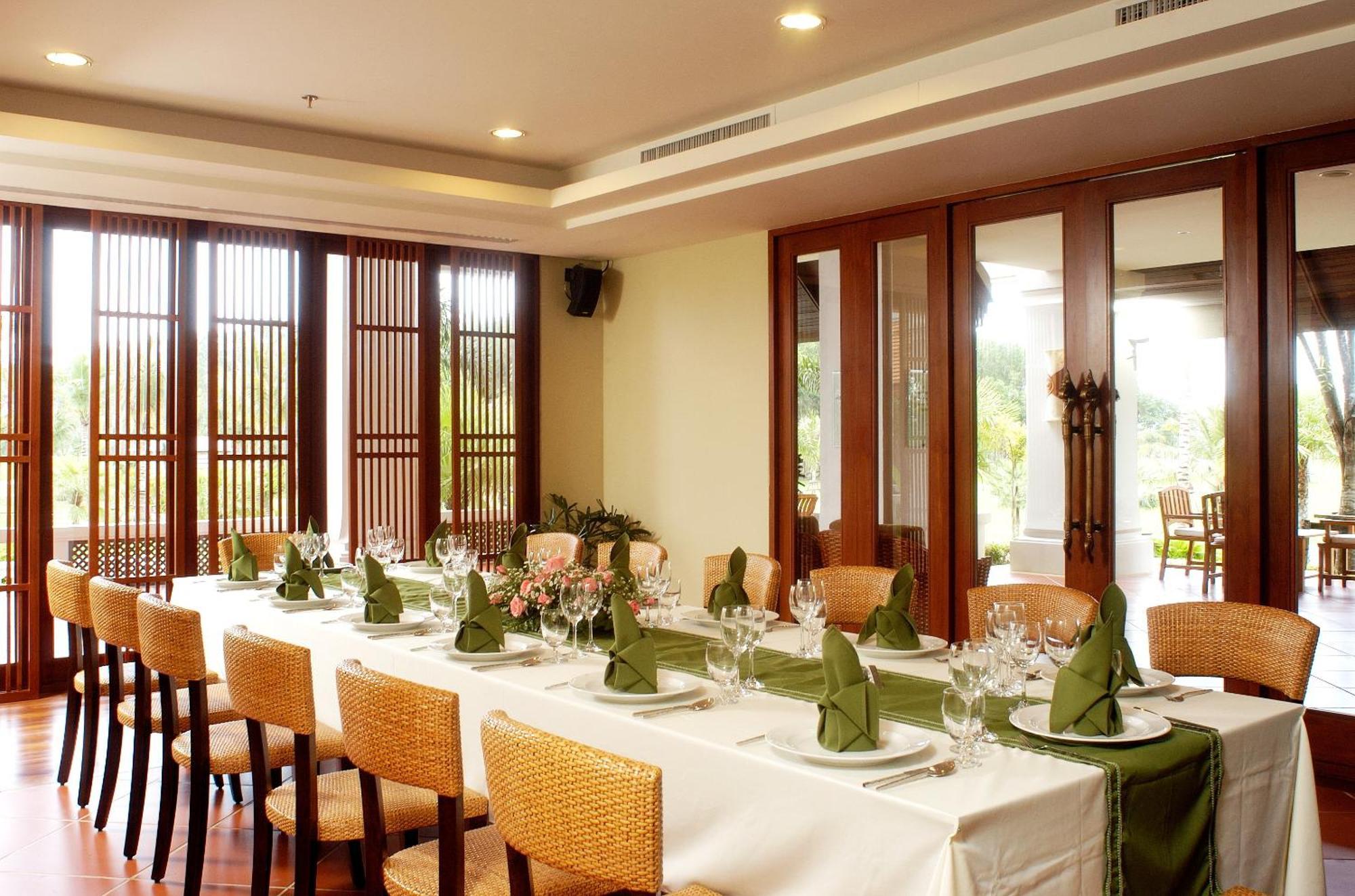 Mission Hills Phuket Golf Resort-Sha Extra Plus Por Bay Exterior photo